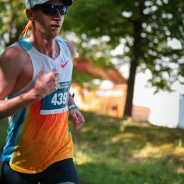 Hofmühl-Volksfest-Halbmarathon (Florian Sattler)