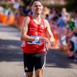 Hofmühl-Volksfest-Halbmarathon 2026 (Florian Sattler)