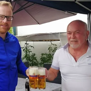 Geburtstage müssen gefeiert werden, vor allem, wenn unser 1. Vorstand einen "Runden" feiert! .
Lieber Arnulf, wir wünsch...