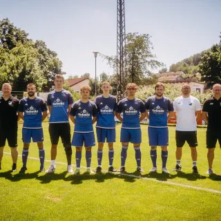 🚨 Unsere @dievorstaedter Neuzugänge für die Saison 2022/2023 🚨
.
Eingerahmt von unserem Trainerteam! 💪🏻
.
Torwarttra...