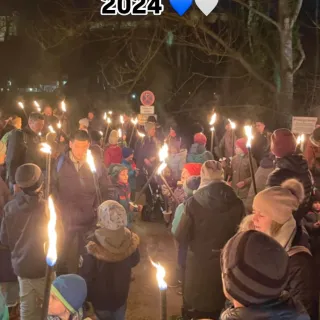 Fackelwanderung 2024! 💙🤍
.
Wir sind immer noch begeistert, es werden jedes Jahr noch immer mehr! 😍
.
Genießt die Vorw...