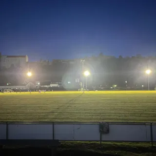 Spot on! 💡💡💡
.
Flutlicht-Romantik im Hofmühl-Sportpark!
.
Wir trainieren wieder, kontaktfrei und in Gruppen!
.
Am Do...
