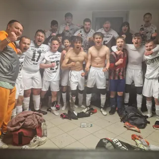 Unsere U19 SG mit dem @vfbeichstaett_1920 gewinnt auswärts 4:1 gegen den SC Pollanten!
.
Sauber Jungs! 👊🏻
.
#U19 #mari...